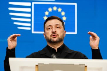 Verhitte onderhandelingen tussen Zelenskyy en Trump over Oekraïne-oorlogsvoering blijven voortduren