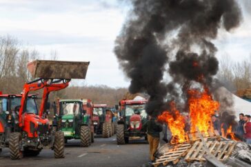 Verwachte vertraging van vrijhandelsakkoord tussen de EU en Zuid-Amerika door boerenprotesten in Frankrijk