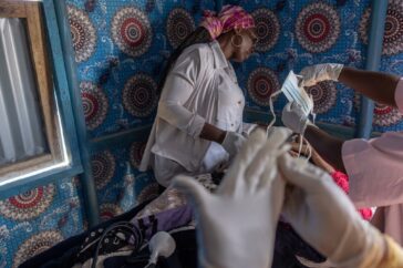 Vluchtelingen uit Mali spreken over seksueel geweld — Stilzwijgen verbloemt veel meer