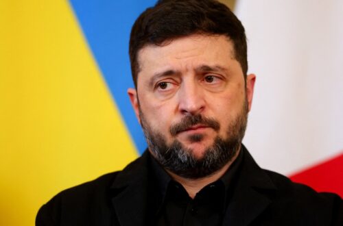 Zelenskyy houdt stand tegen Russische territoriale concessies en zoekt steun in Europa