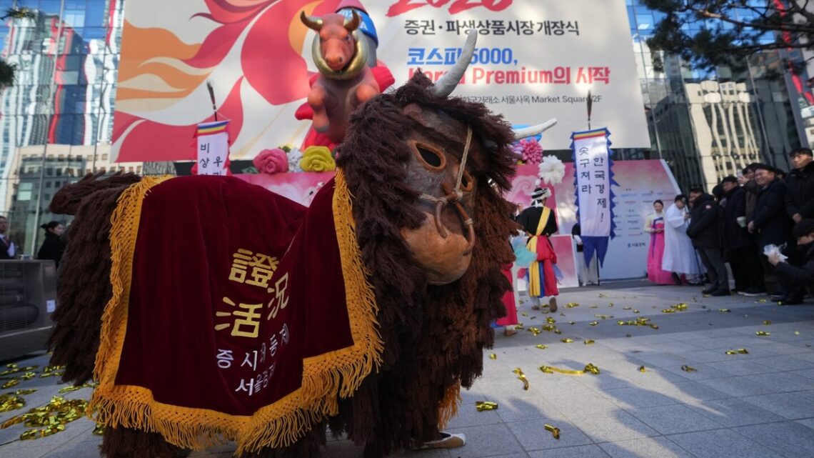 Aandelen Stijgen in Azië en Zuid-Korea’s Kospi Sluit op Recordhoogte in een Positieve Start van 2025