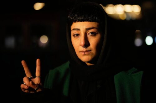 De strijd van Iraanse ballingen in Europa: protesten tegen het regime en de onzekere toekomst