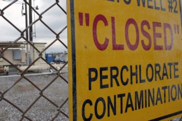 EPA stelt dat het een limiet voor perchloraten in drinkwater zal voorstellen, maar alleen onder dwang