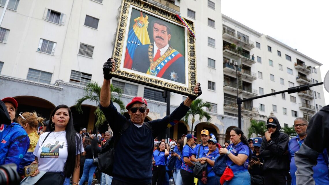 FAA waarschuwt piloten om voorzichtigheid te betrachten boven de oostelijke Grote Oceaan vanwege militaire activiteiten