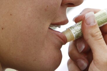 Helpt lippenbalsem tegen gebarsten lippen? Wat u moet weten