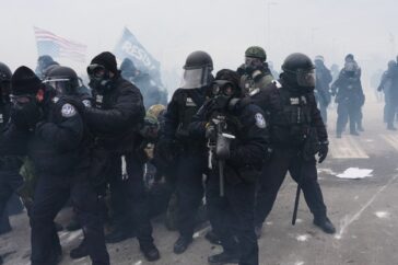 Hoe de Amerikaanse autoriteiten via sociale media de migratiecrisis in Minneapolis gebruiken voor rechtsgerichte retoriek