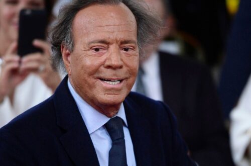 Julio Iglesias ontkent beschuldigingen van seksueel misbruik en benadrukt zijn onschuld