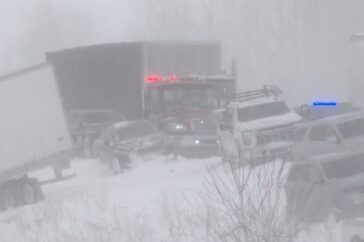 Massale ongevallen op snelweg in Michigan door sneeuwstorm