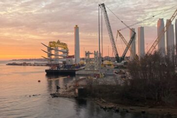 Rechter beveiligt offshore windenergieprojecten tegen acties van Trump, met nieuwe kansen voor New York