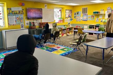 Rechter verbiedt(trump) regering om kinderopvanggeld te blokkeren voor vijf Democratisch geleide staten