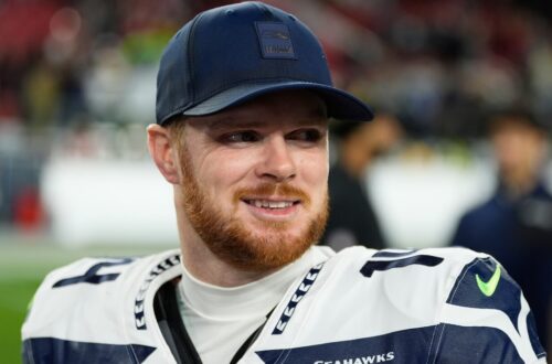 Seahawks-quartet Sam Darnold verwondt zich tijdens training, maar vertrouwt op deelname aan wedstrijd tegen 49ers