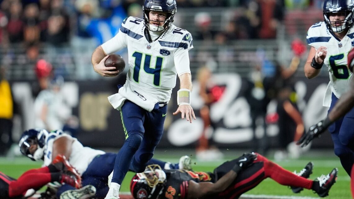 Seizoensfinale NFL: Seahawks verzekerd van toppositie en races om de divisie-titels