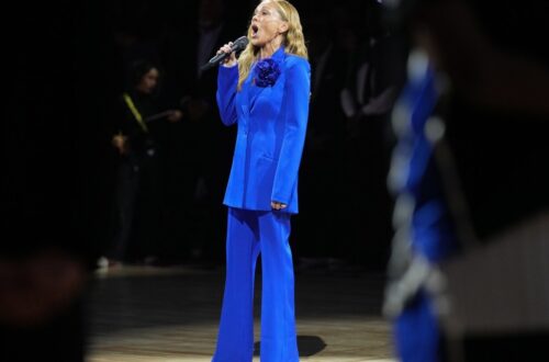 Storinge tijdens NBA-wedstrijd in Londen schreeuwt ‘laat Groenland met rust!’