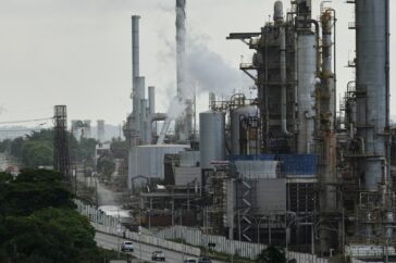 Trump's plan om Venezuela’s olie-industrie over te nemen en te herstructureren: grote obstakels op komst