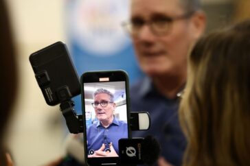 Veranderende plannen voor verplichte digitale identiteitskaarten in het Verenigd Koninkrijk door publieke protesten